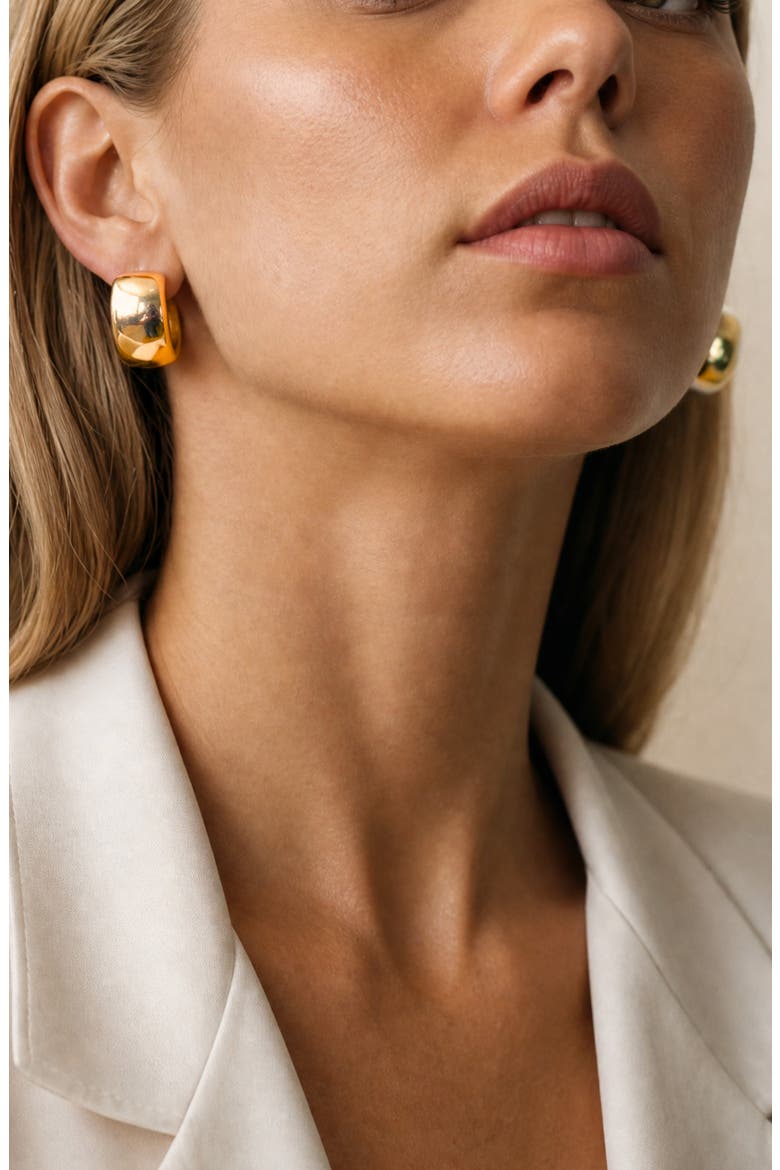 Chunky Huggie Hoop Earrings, Alternate, color, GOLD