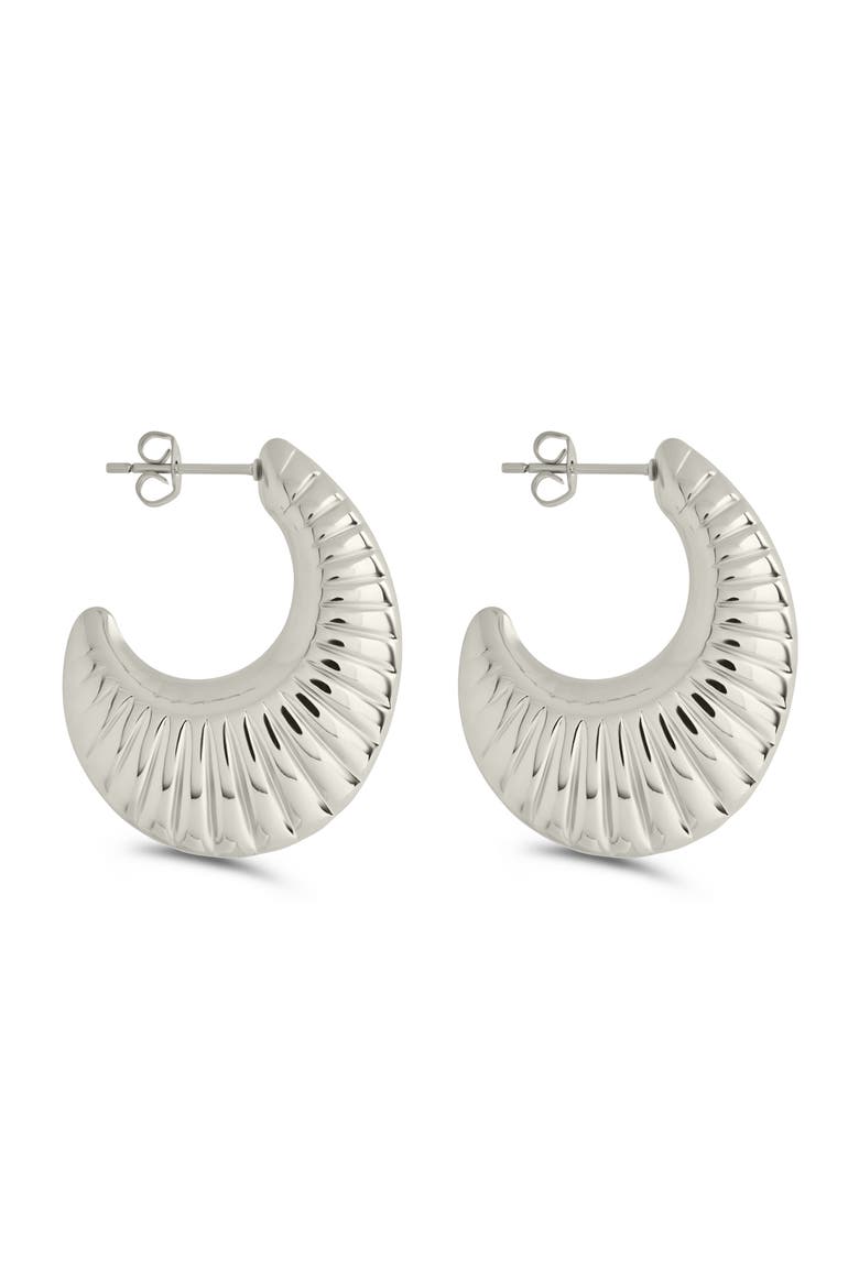 Flora Ribbed Huggie Hoop Earrings, Alternate, color, SILVER