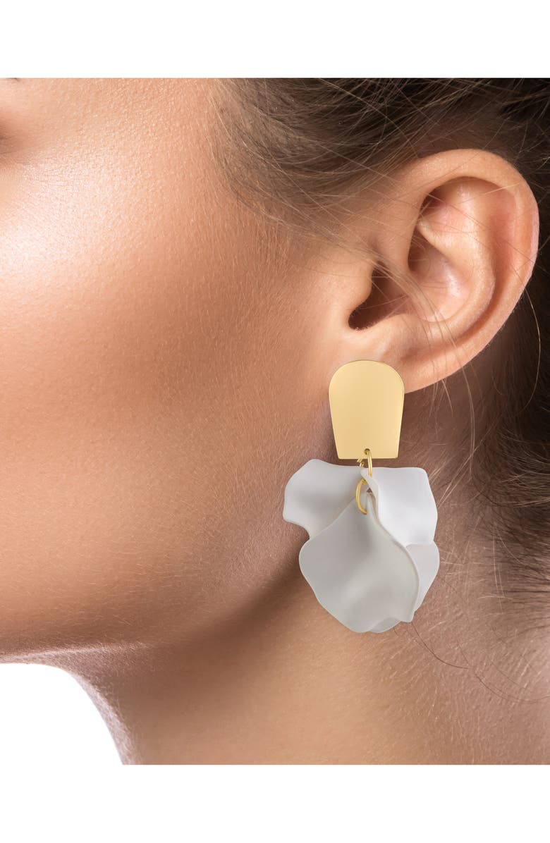 JARDIN Ginkgo Flower Drop Earrings, Alternate, color, White/ Gold