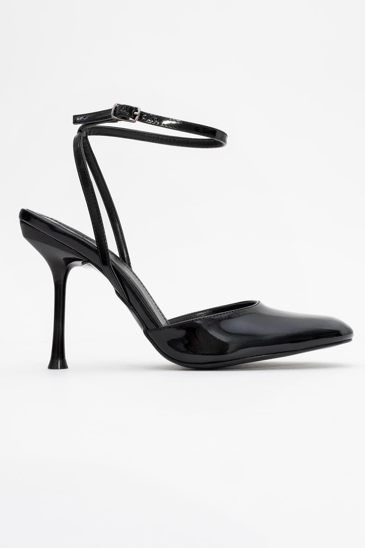 Prologue Shoes Blues Round Toe Ankle Strap Pump, Alternate, color, Black Patent