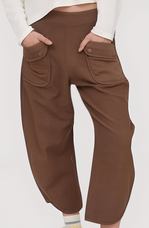 Modenaire Wide-leg Knit Crop Pants With Front Flap Pockets And Elastic Waistband In Brown