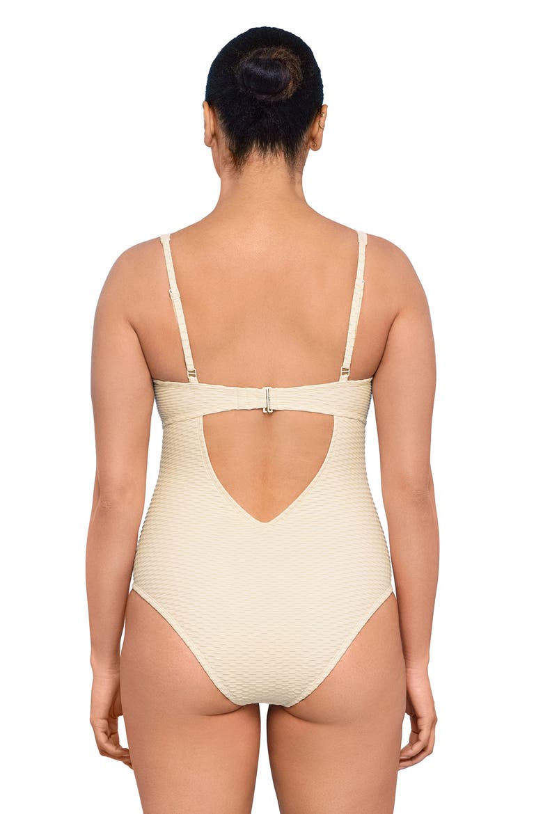 Smoothing and Sculpting Grid Textured Underwire One-Piece Swimsuit, Alternate, color, Pearl