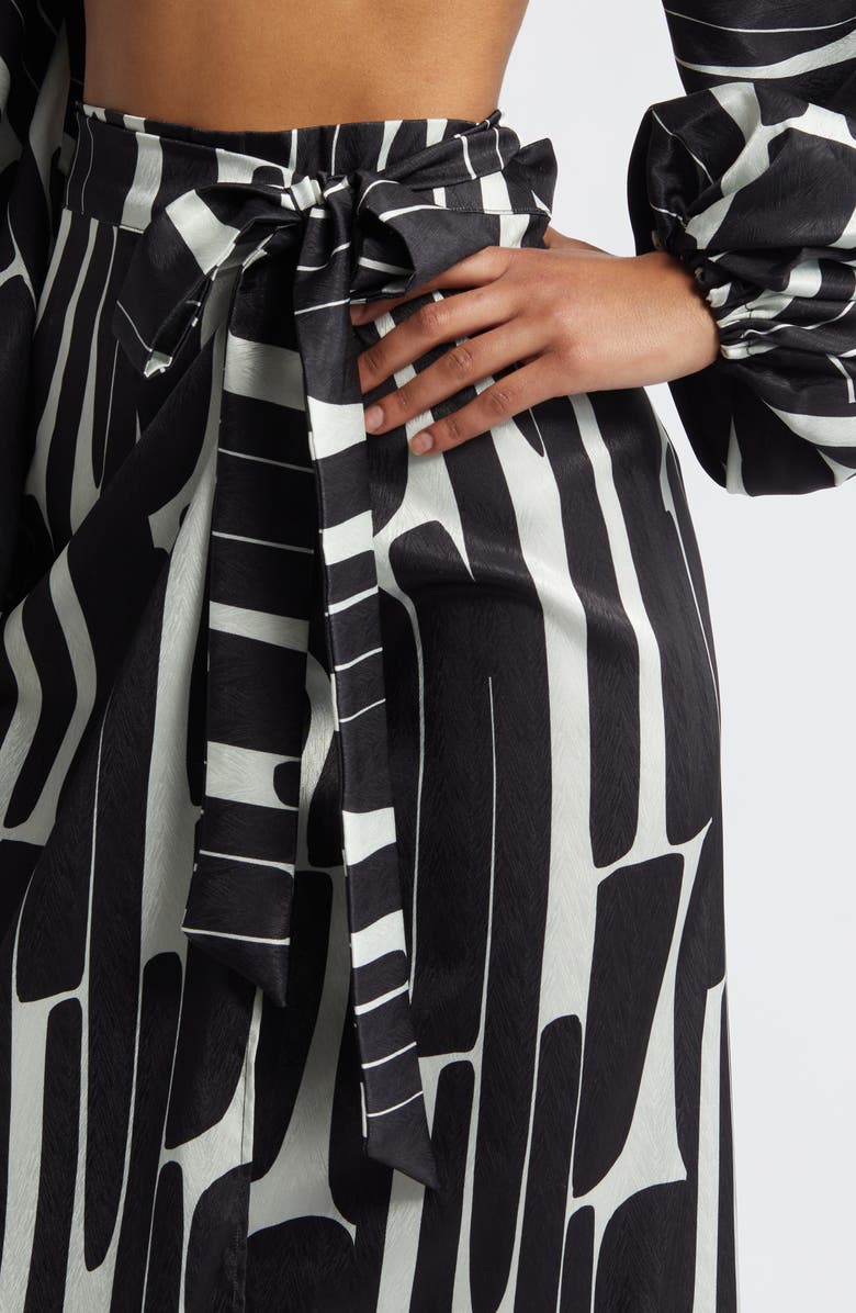 DIARRABLU Seur Hera Print Maxi Wrap Skirt, Alternate, color, Black