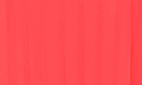 Rain And Rose Pleated Top In Poppy Red