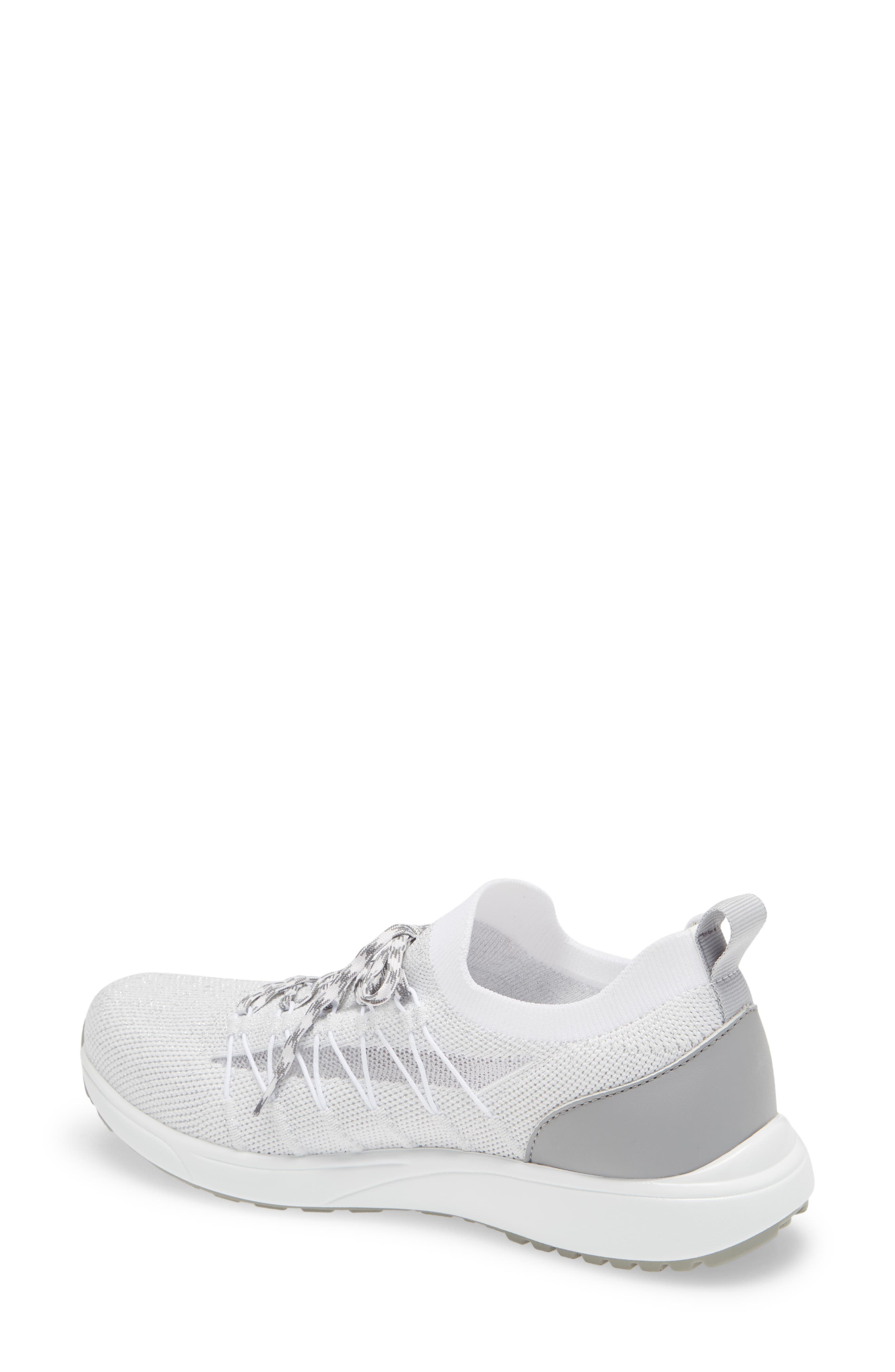 Synq 2 Knit Sneaker, Alternate, color, SILVER LEATHER