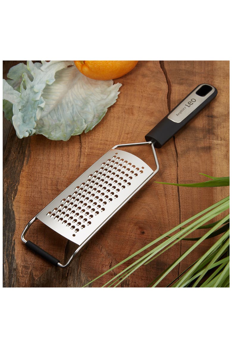 Leo Graphite Hand Grater, Alternate, color, SILVER