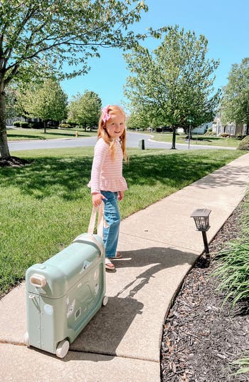 Kids' BedBox<sup>®</sup> 19-Inch Ride-On Carry-On Suitcase