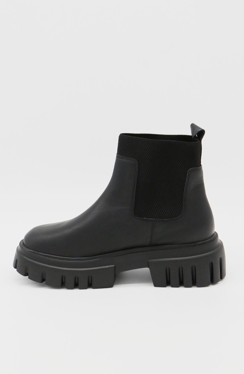 STIVALI NEW YORK Agora Platform Chelsea Boots, Alternate, color, Black