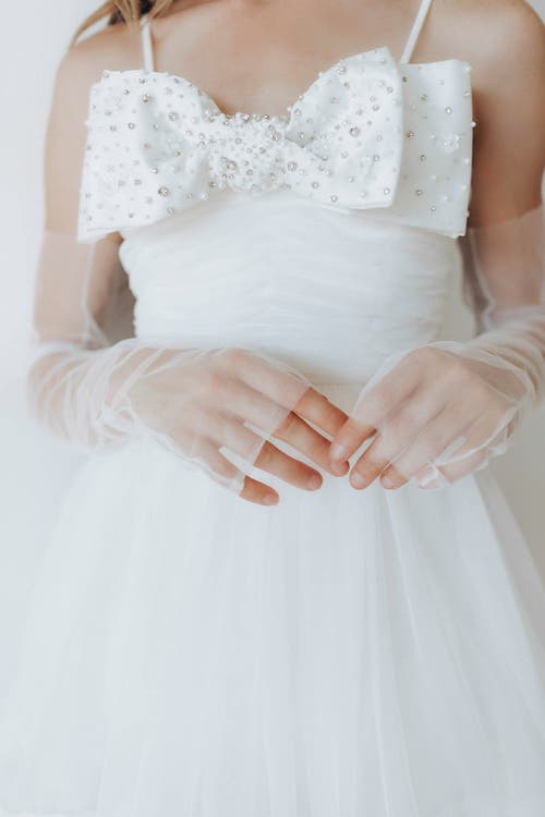 Untamed Petals Minimalist Sheer Gloves In White