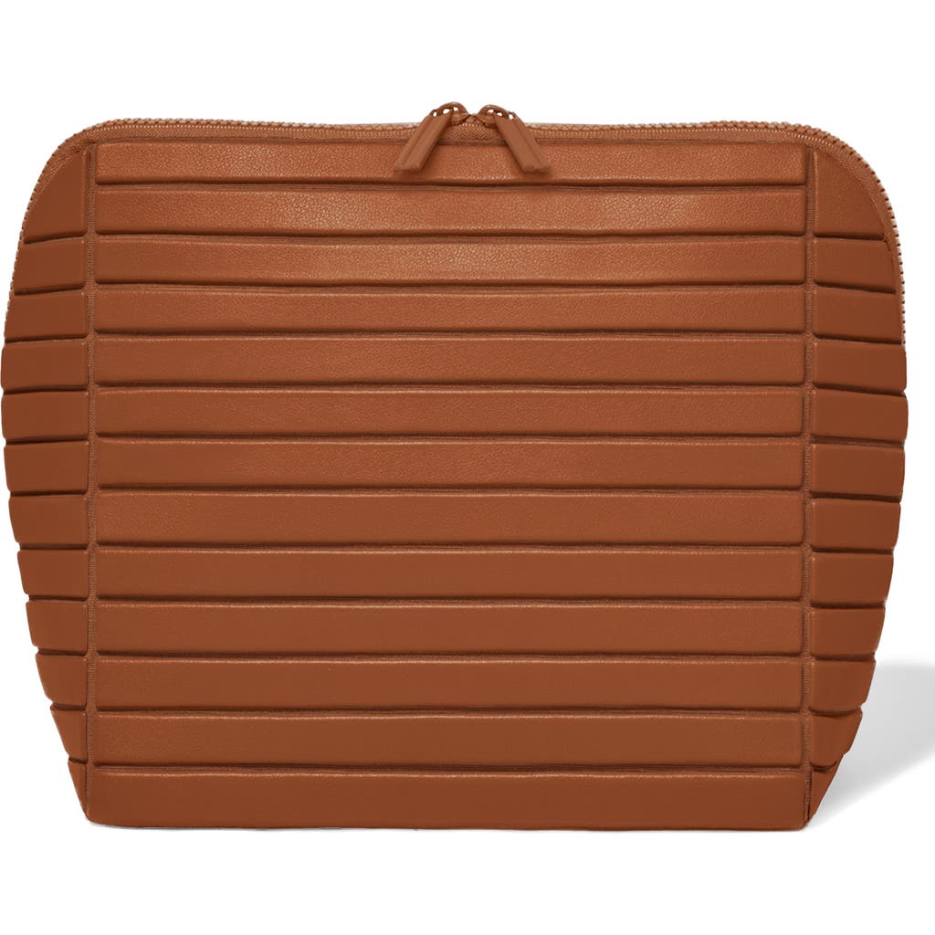 Parallelle The Large Check-in Traveler Toiletry Kit In Brown
