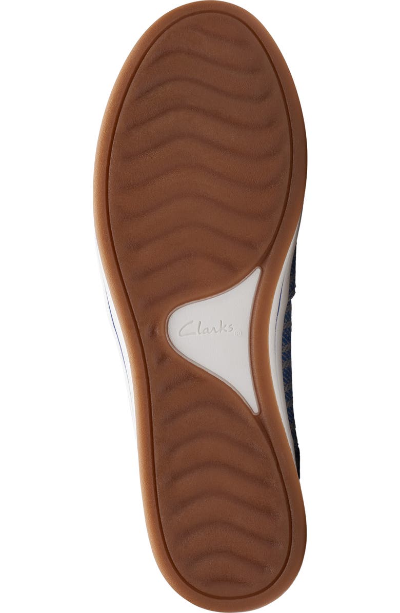 Clarks<sup>®</sup> Breeze Step II Sneaker, Alternate, color, Denim