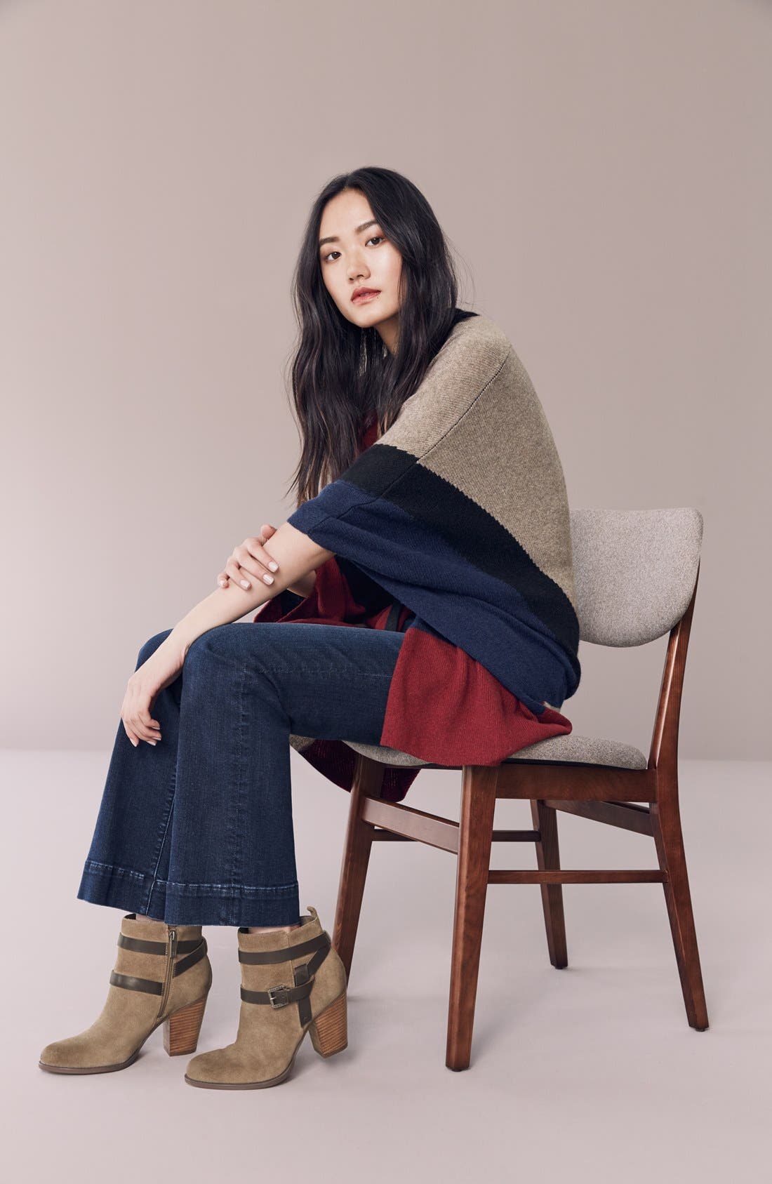 'Filoer' Round Toe Bootie, Alternate, color, GREY SUEDE