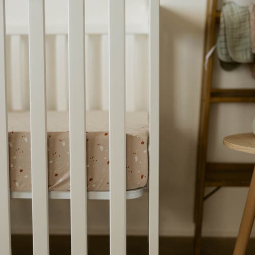 Parker Baby Co. Crib Sheets In Pebble