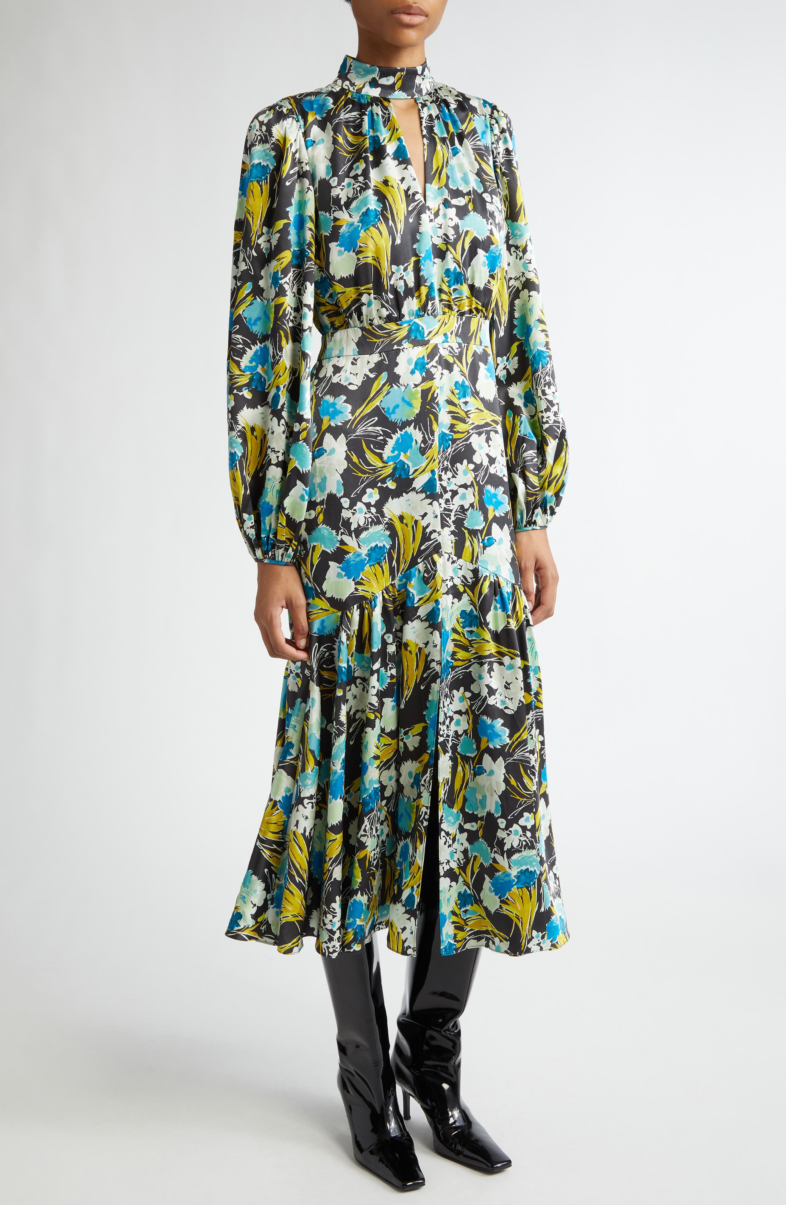 Cinq à Sept Molly Tossed Floral Long Sleeve Dress