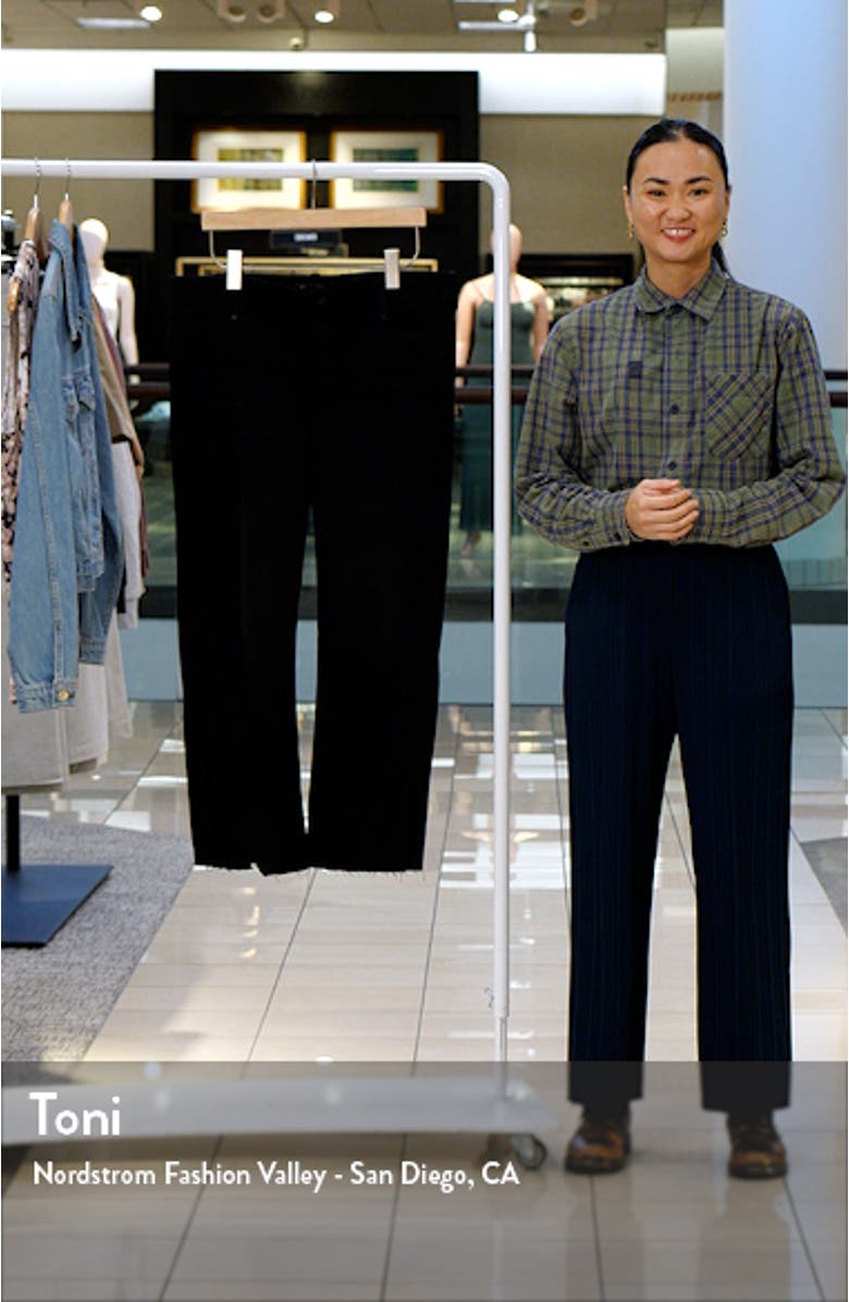 Gia Glider Pull-On Twisted Raw Hem Crop Flare Jeans, sales video thumbnail