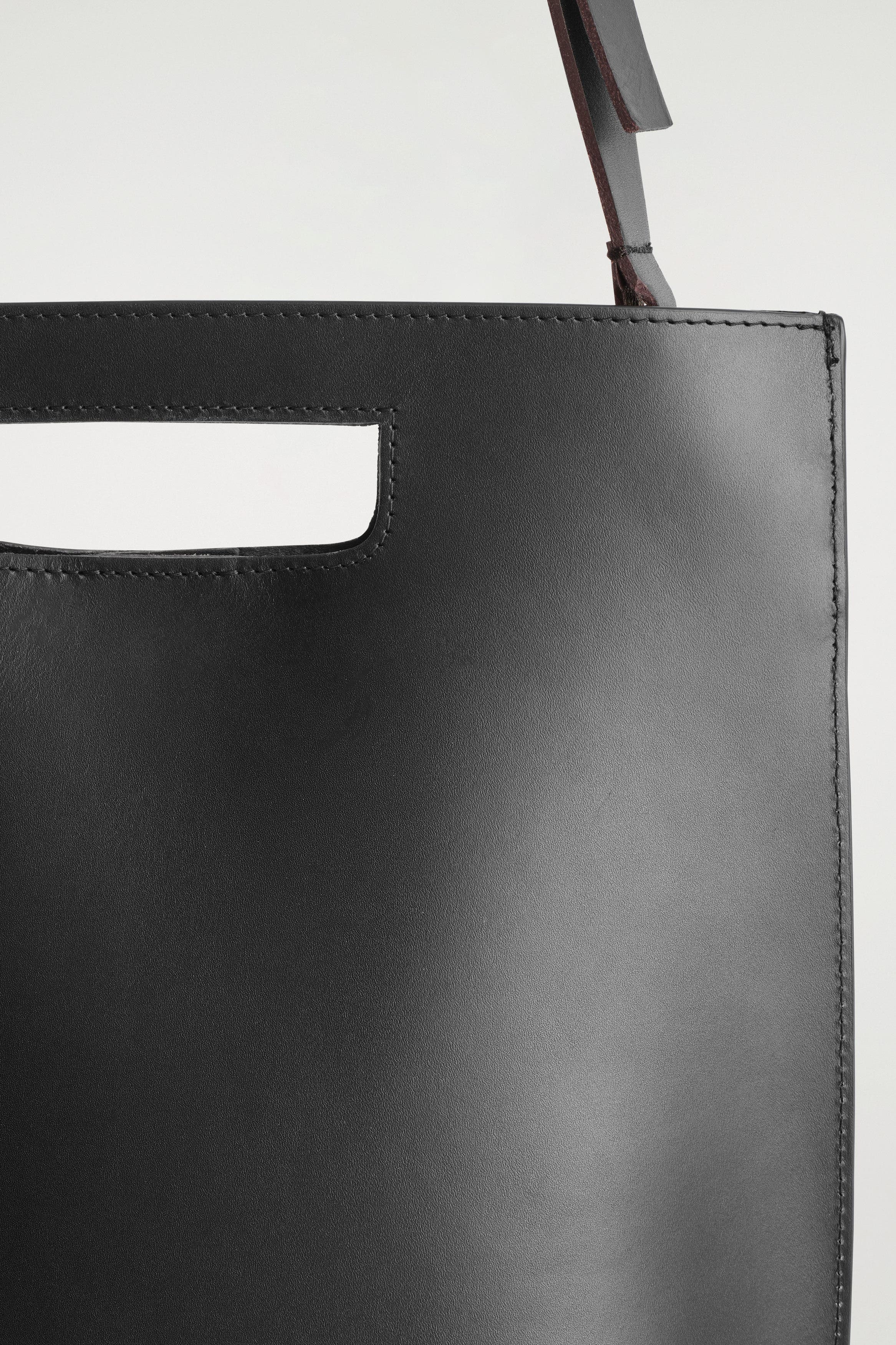 COS Folio Bag - Leather, Alternate, color, Black