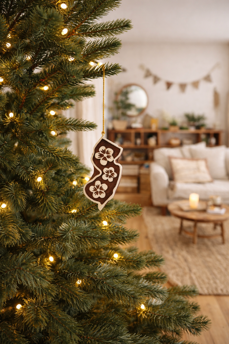 New Jersey State Violet Ornament, Alternate, color, Natural
