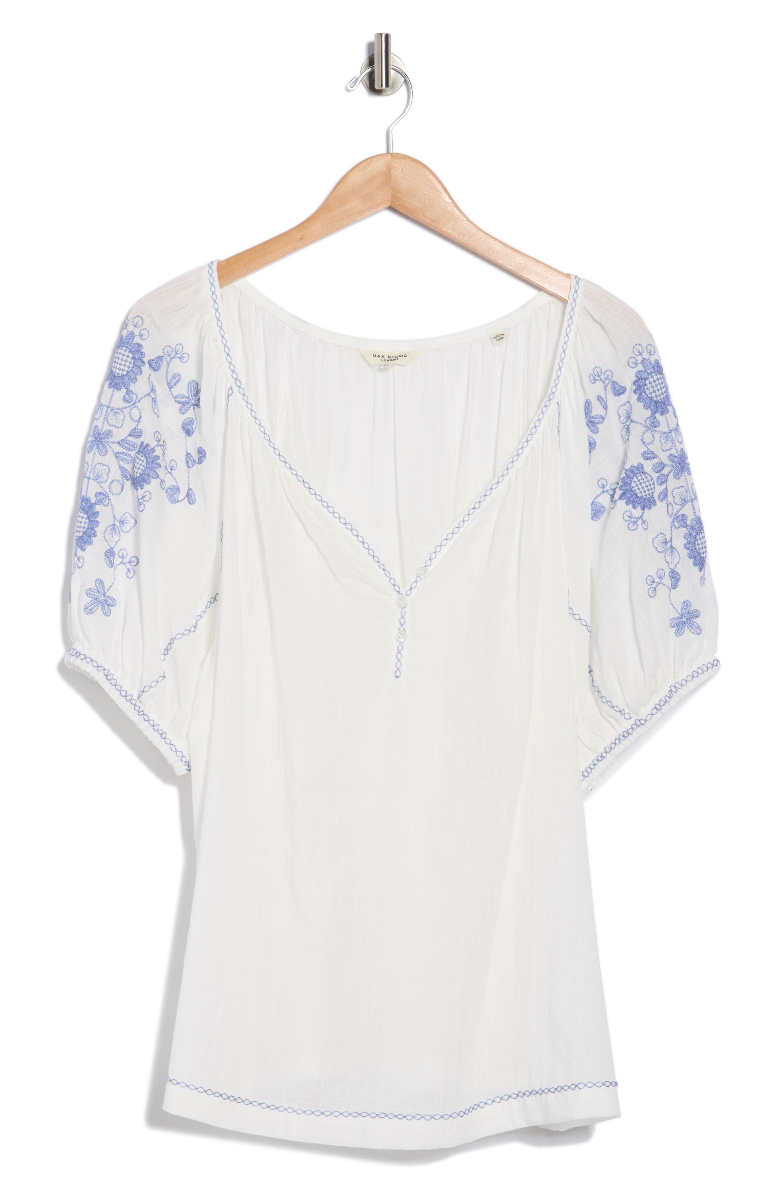 MAX STUDIO Floral Embroidered Puff Sleeve Top