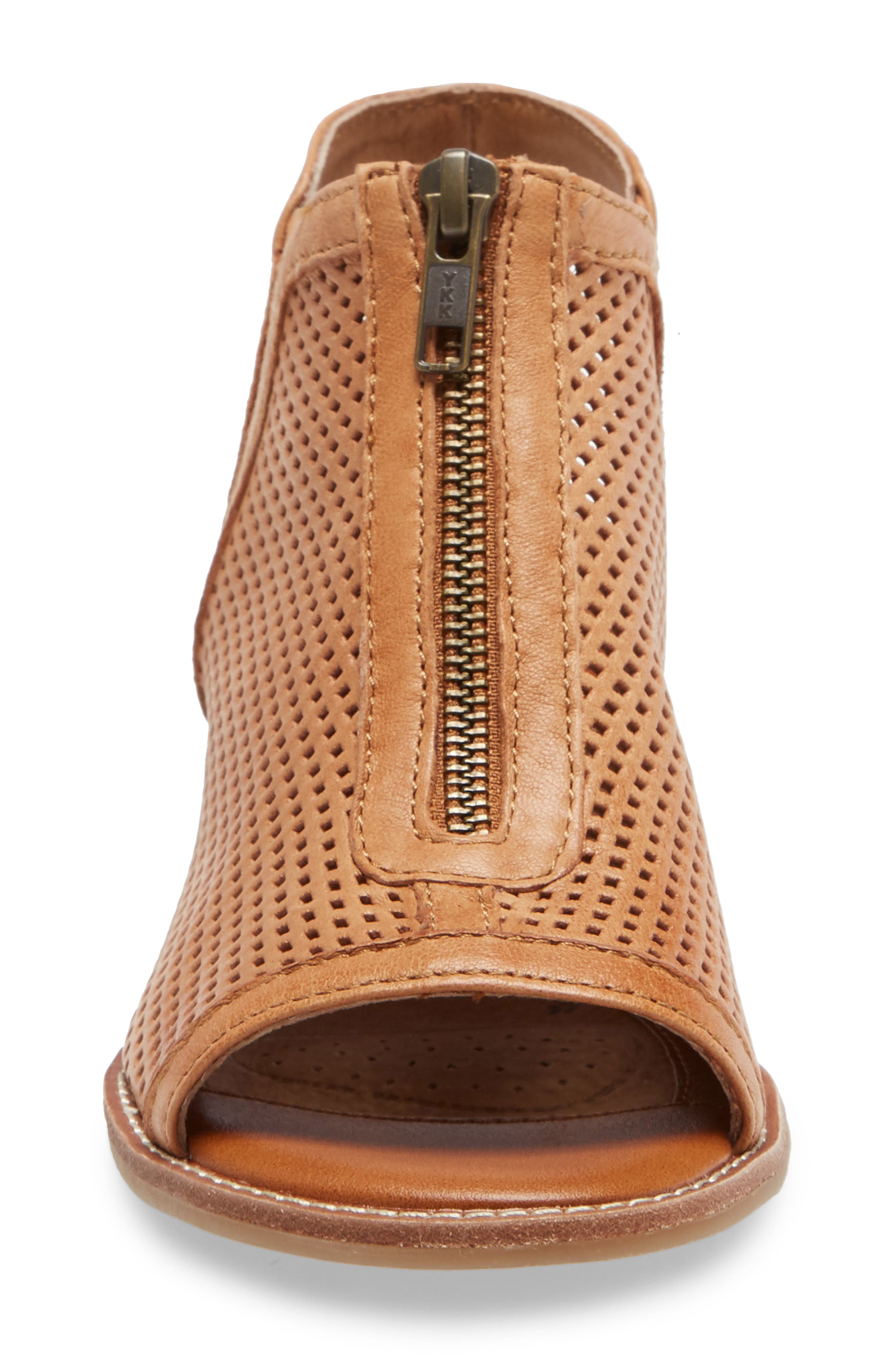 Nalda Sandal, Alternate, color, LUGGAGE LEATHER