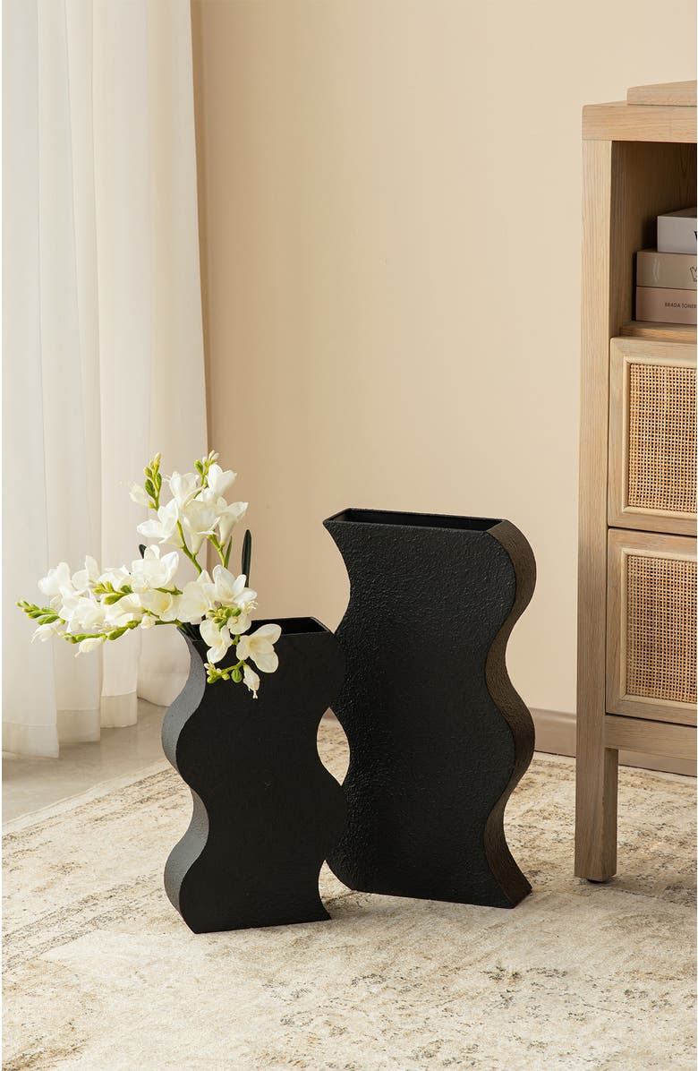 Glitzhome Set of 2 Modern Textured Ripple Metal Decorative Vases, Alternate, color, Black