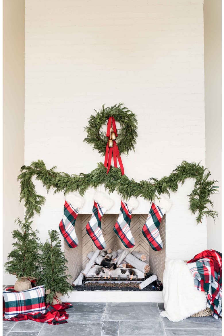 Greenery Wreath, Alternate, color, GREENERY