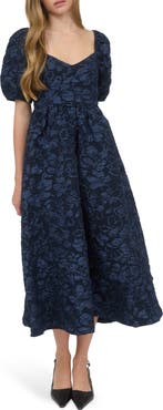 AUGUST SKY Sweetheart Puff Sleeve Midi Dress