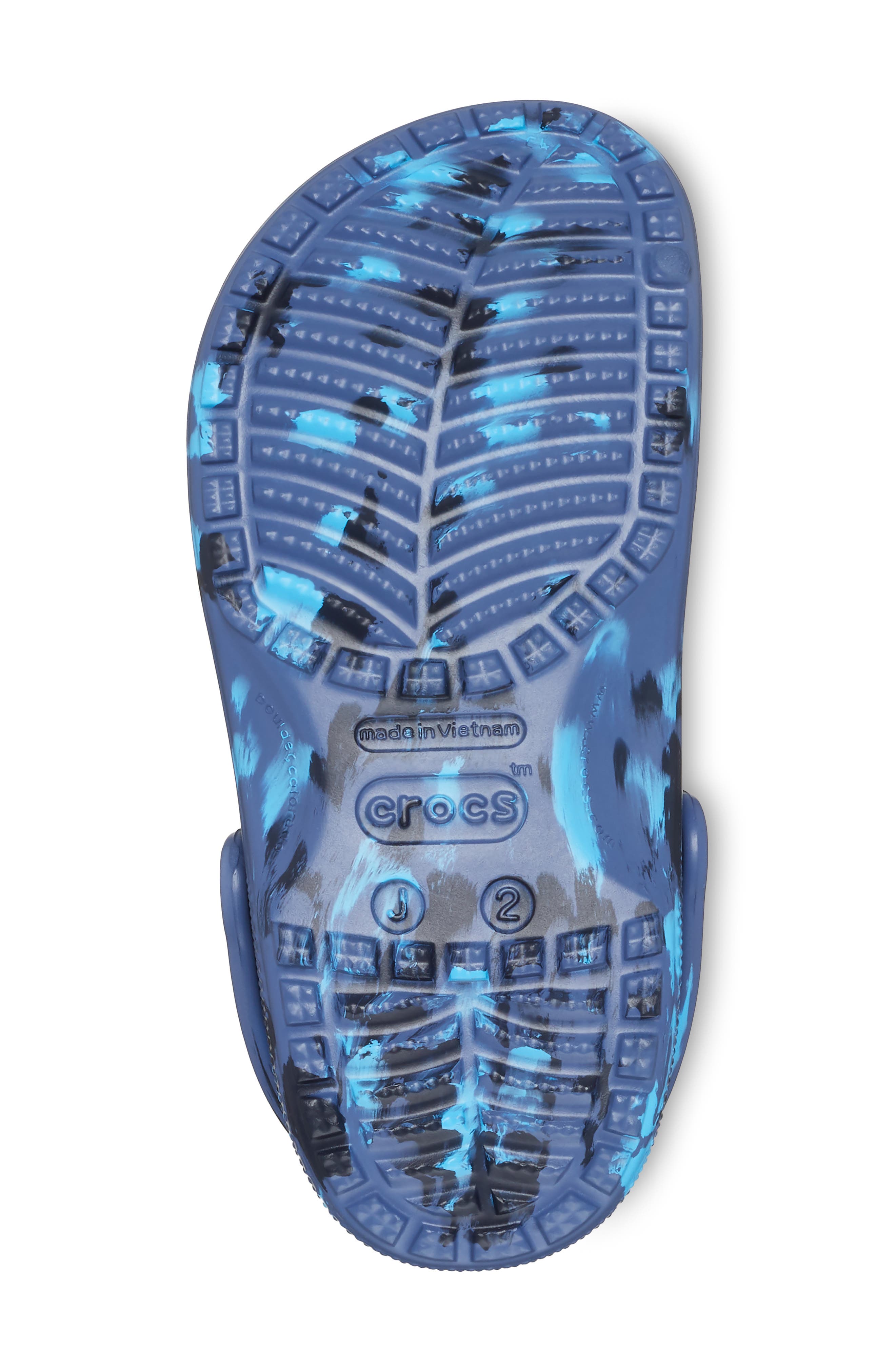 CROCS Kids' Classic Marbled Clog, Alternate, color, Nvy/Mlt