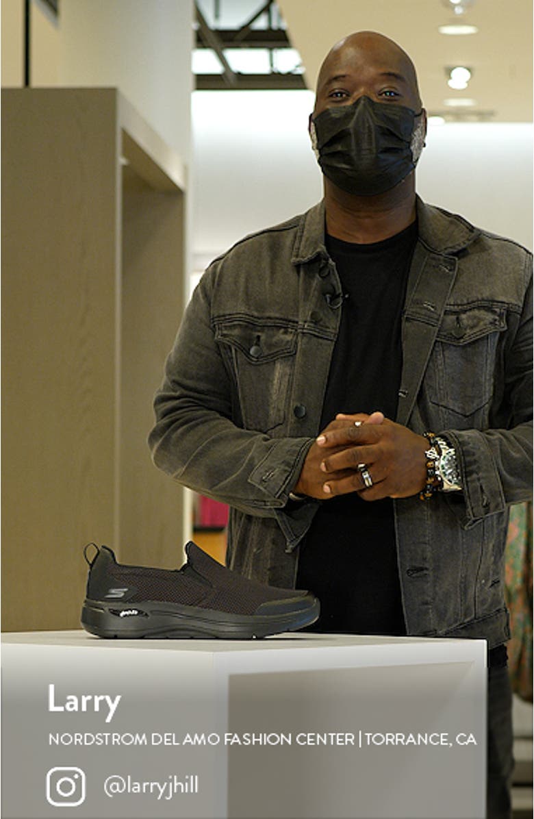 GOwalk Arch Fit Seltos Sneaker, sales video thumbnail