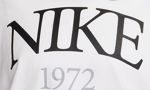Nike Classics Cotton Boxy Graphic T-shirt