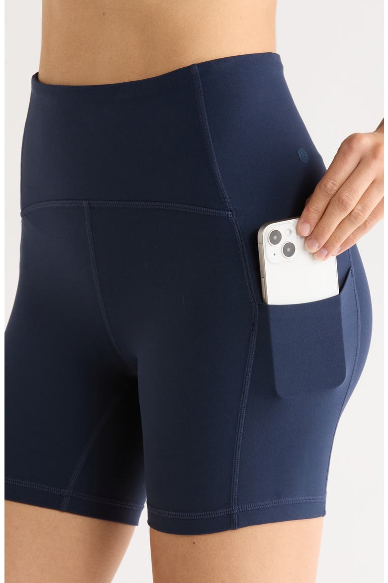 Studio Luxe Pocket Bike Shorts, Alternate, color, NAVY SAPPHIRE