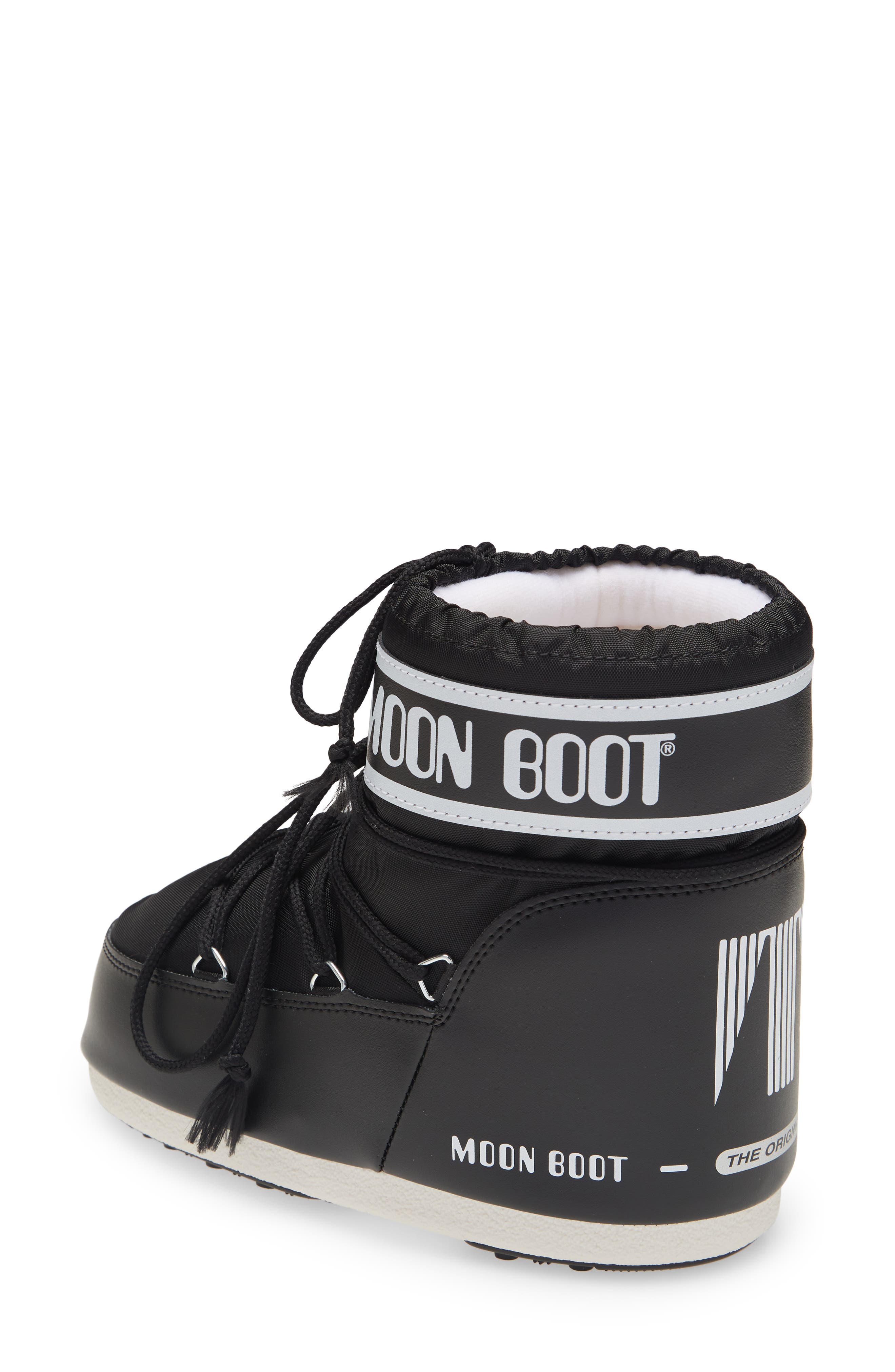 Moon Boot<sup>®</sup> Classic Low 2 Water Repellent Nylon Boot, Alternate, color, 