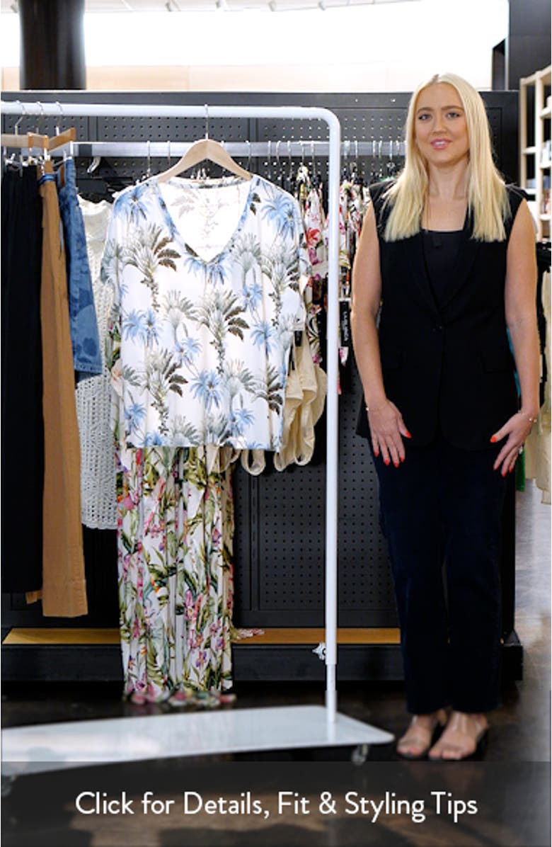 Kauai Palisade Palms V-Neck T-Shirt, sales video thumbnail