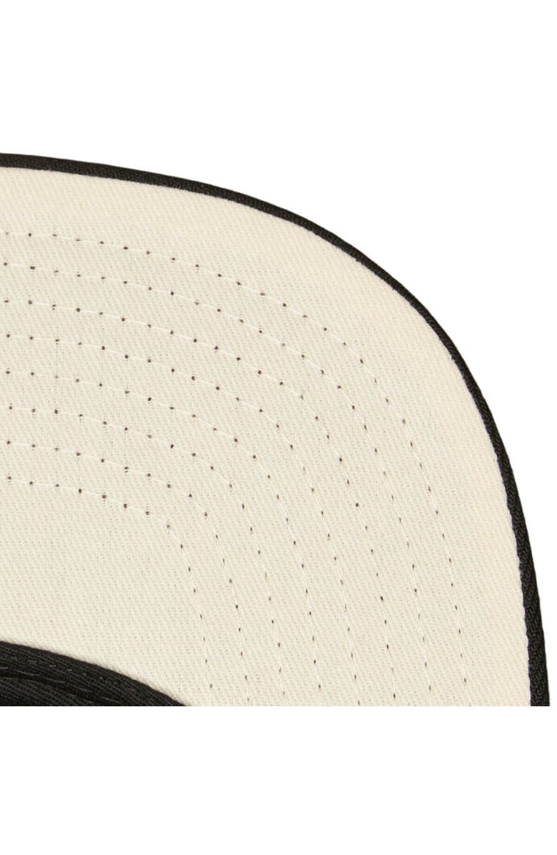 Mitchell & Ness Men's Mitchell & Ness Black Chicago White Sox Cooperstown Collection True Classics Snapback Hat, Alternate, color, Black