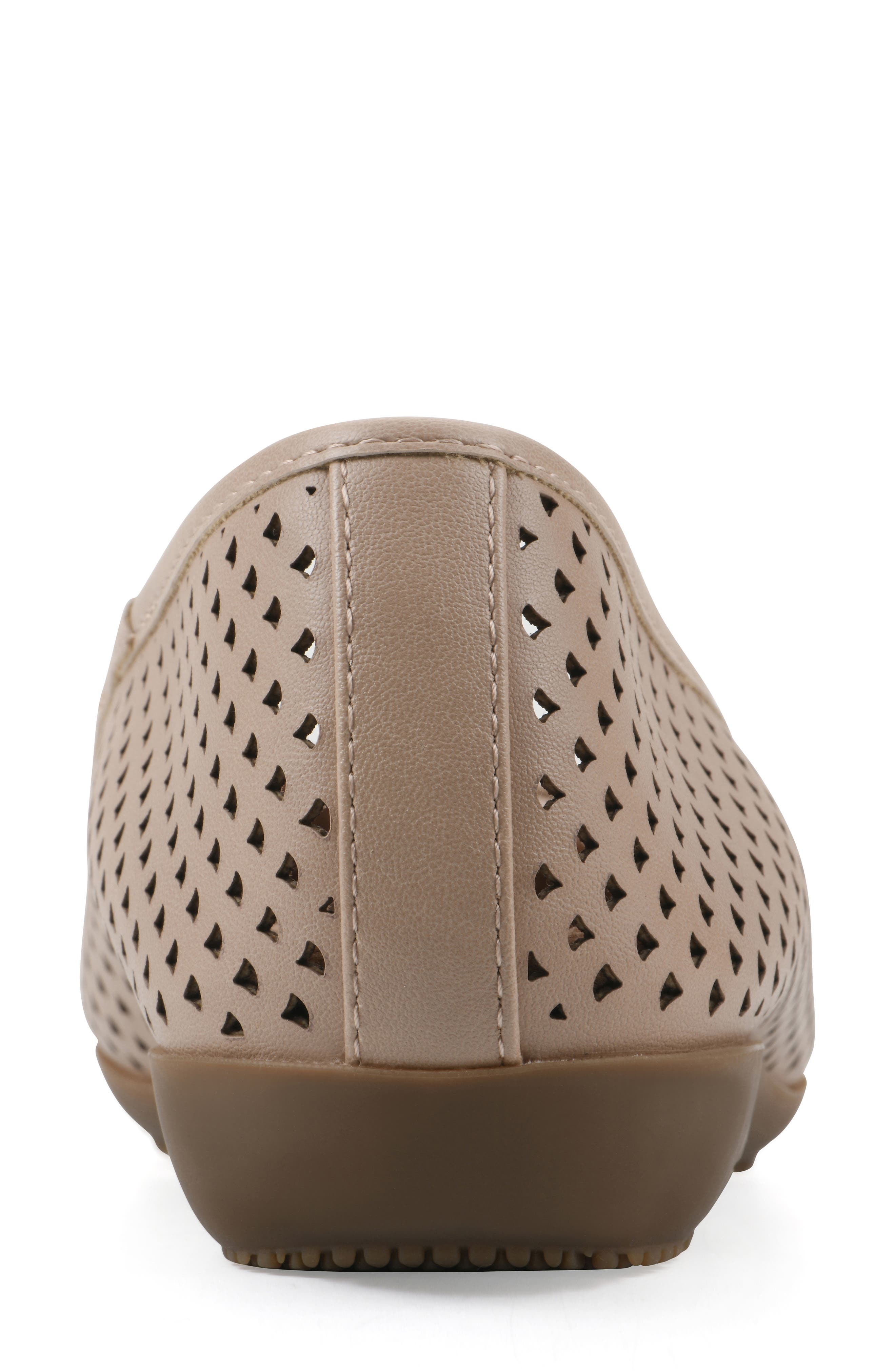 Carris Perforated Flat, Alternate, color, NATURAL/ SMOOTH