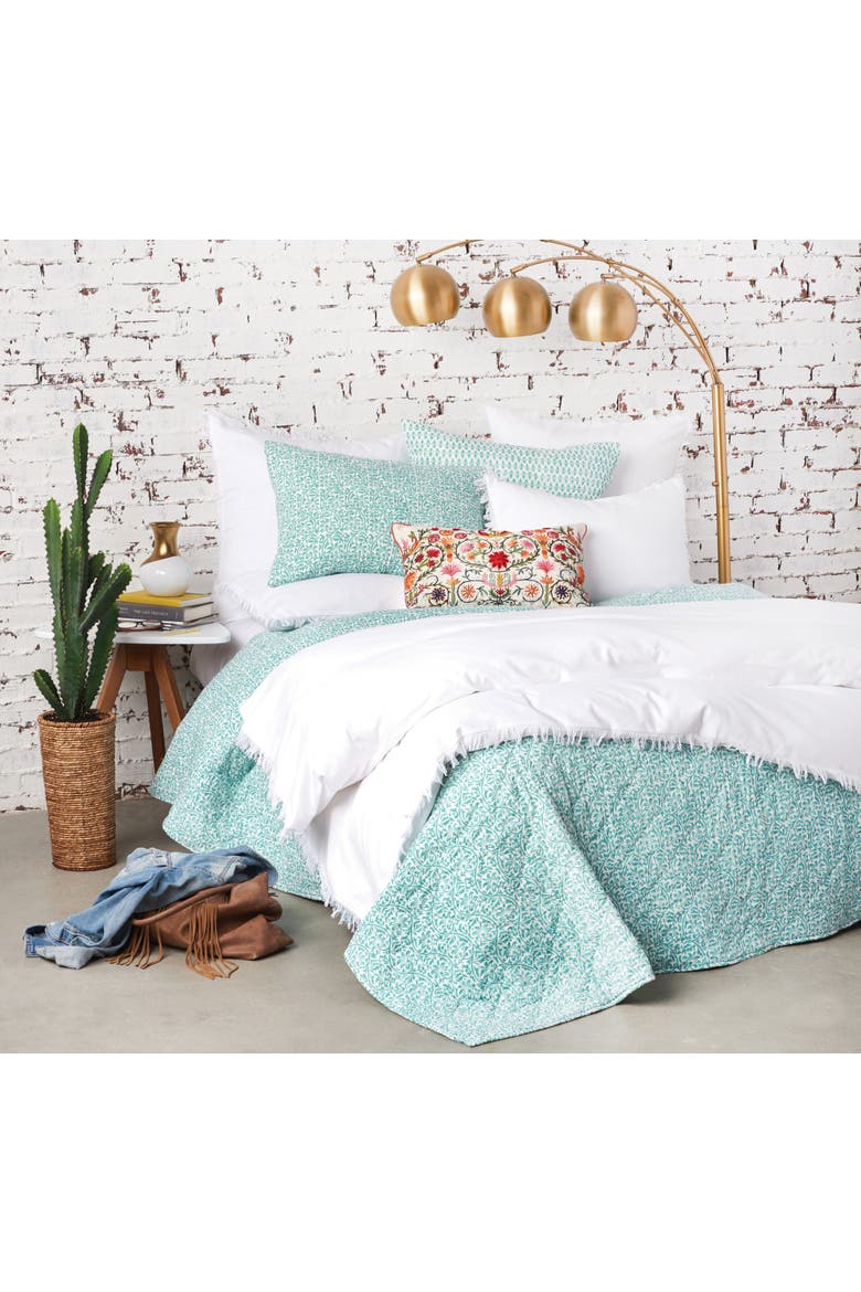 Gwen Quilt, Alternate, color, Blue