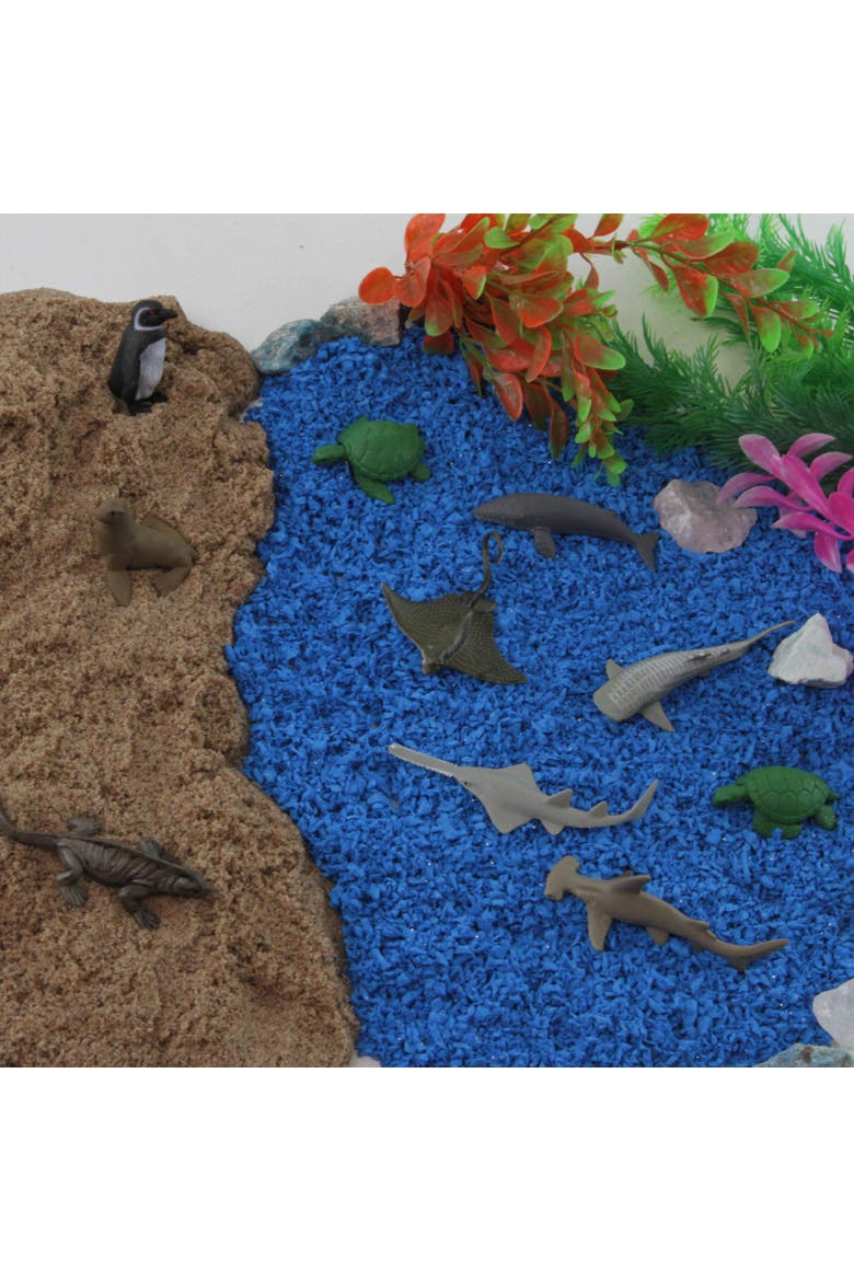 Endangered Species - Marine Toy, Alternate, color, No Color