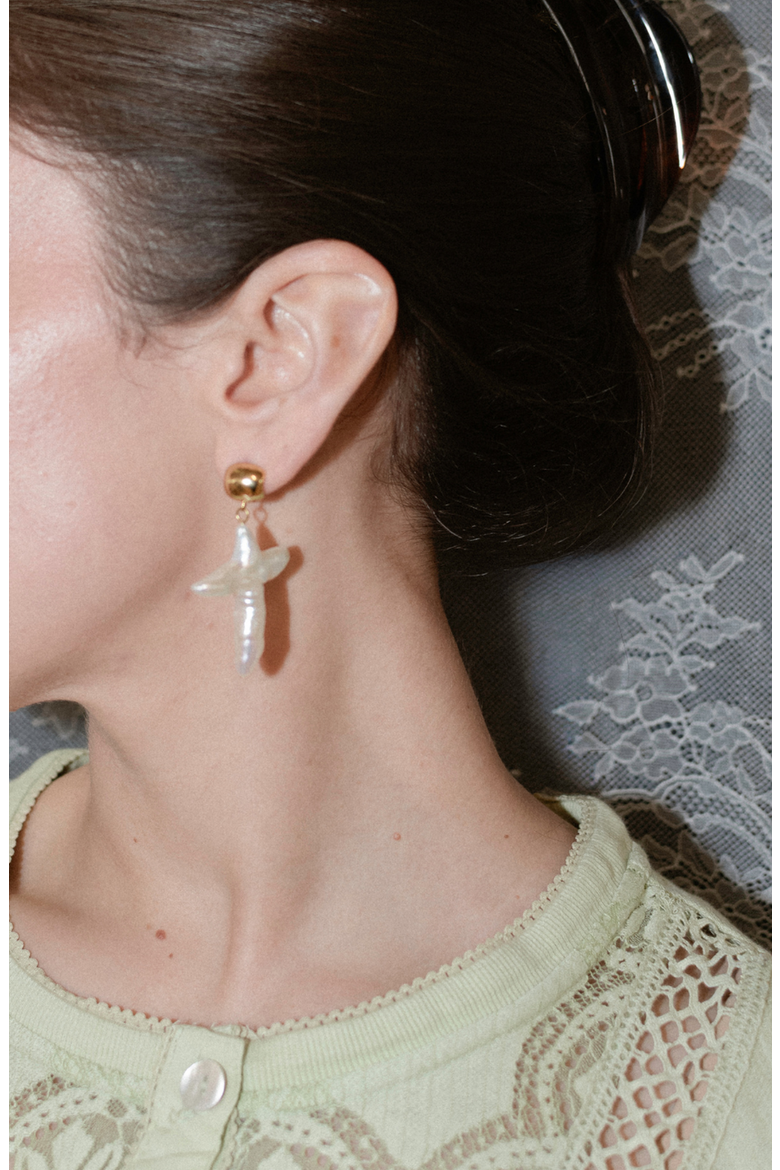 Colette Cross Earrings, Alternate, color, Stud / Gold