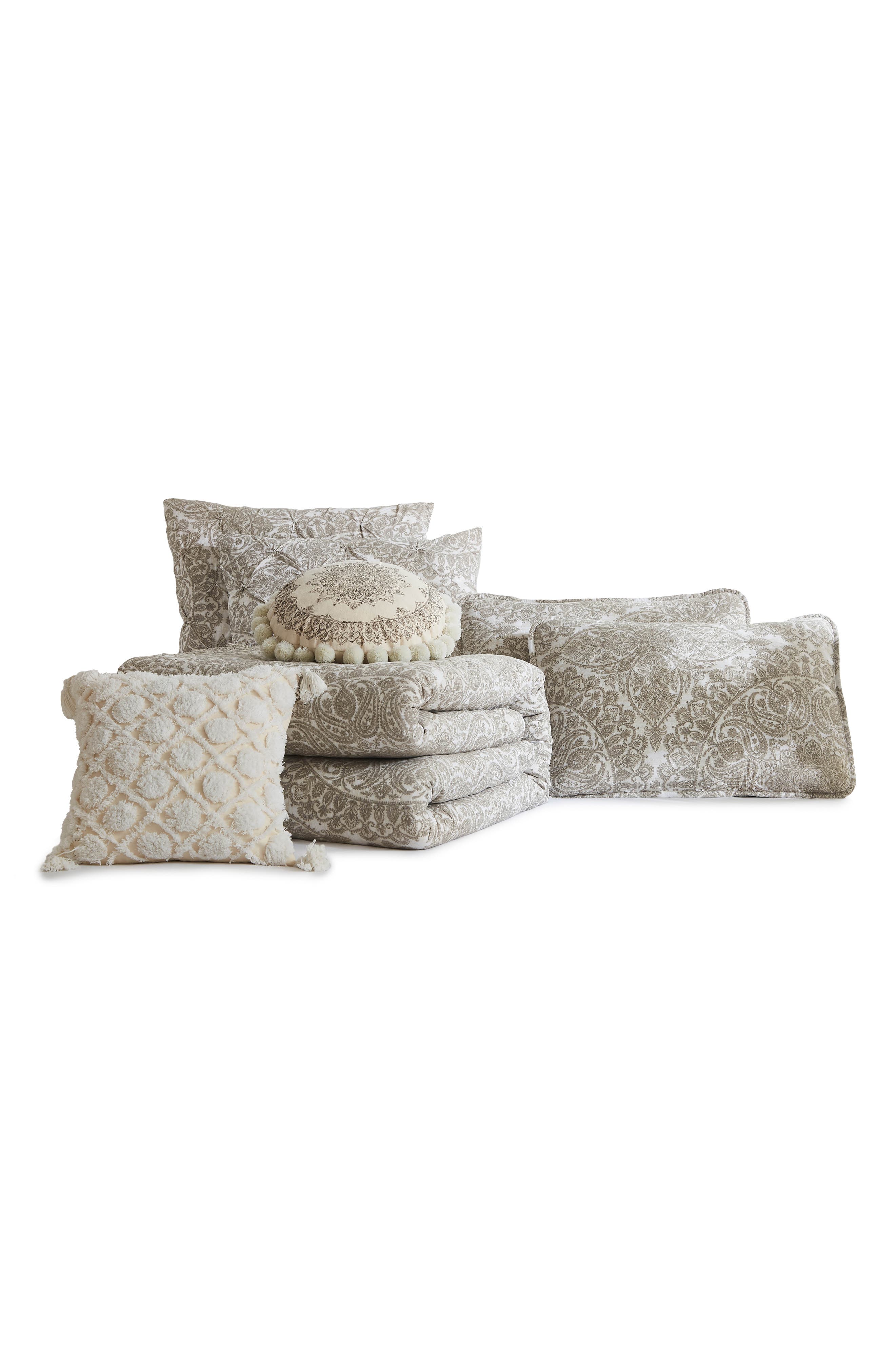 SOUTHSHORE FINE LINENS Ashanti 7-Piece Quilt Set