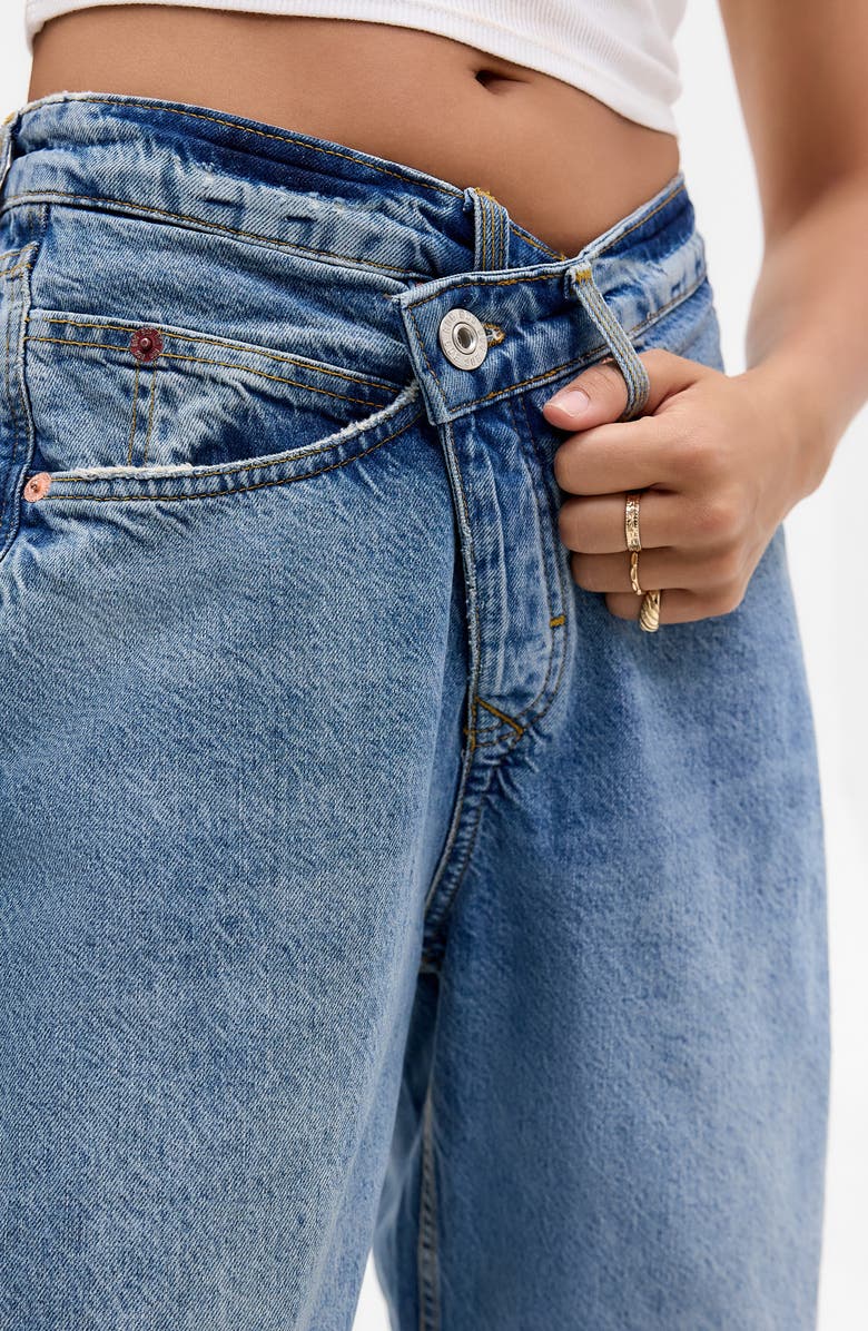 BDG Urban Outfitters Jaya Crossover Waist Baggy Wide Leg Jeans, Alternate, color, 