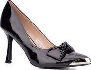 NEW YORK AND COMPANY Wendy Metal Accent Bow Pump