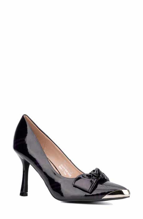NEW YORK AND COMPANY Wendy Metal Accent Bow Pump