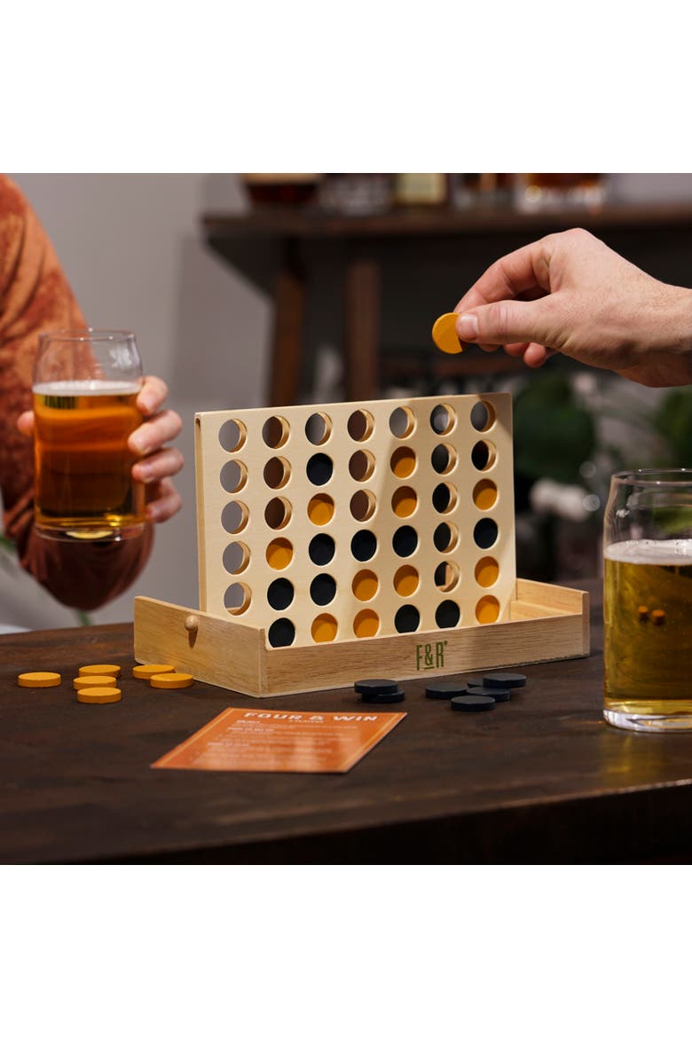 Four and Win Game, Alternate, color, Wood