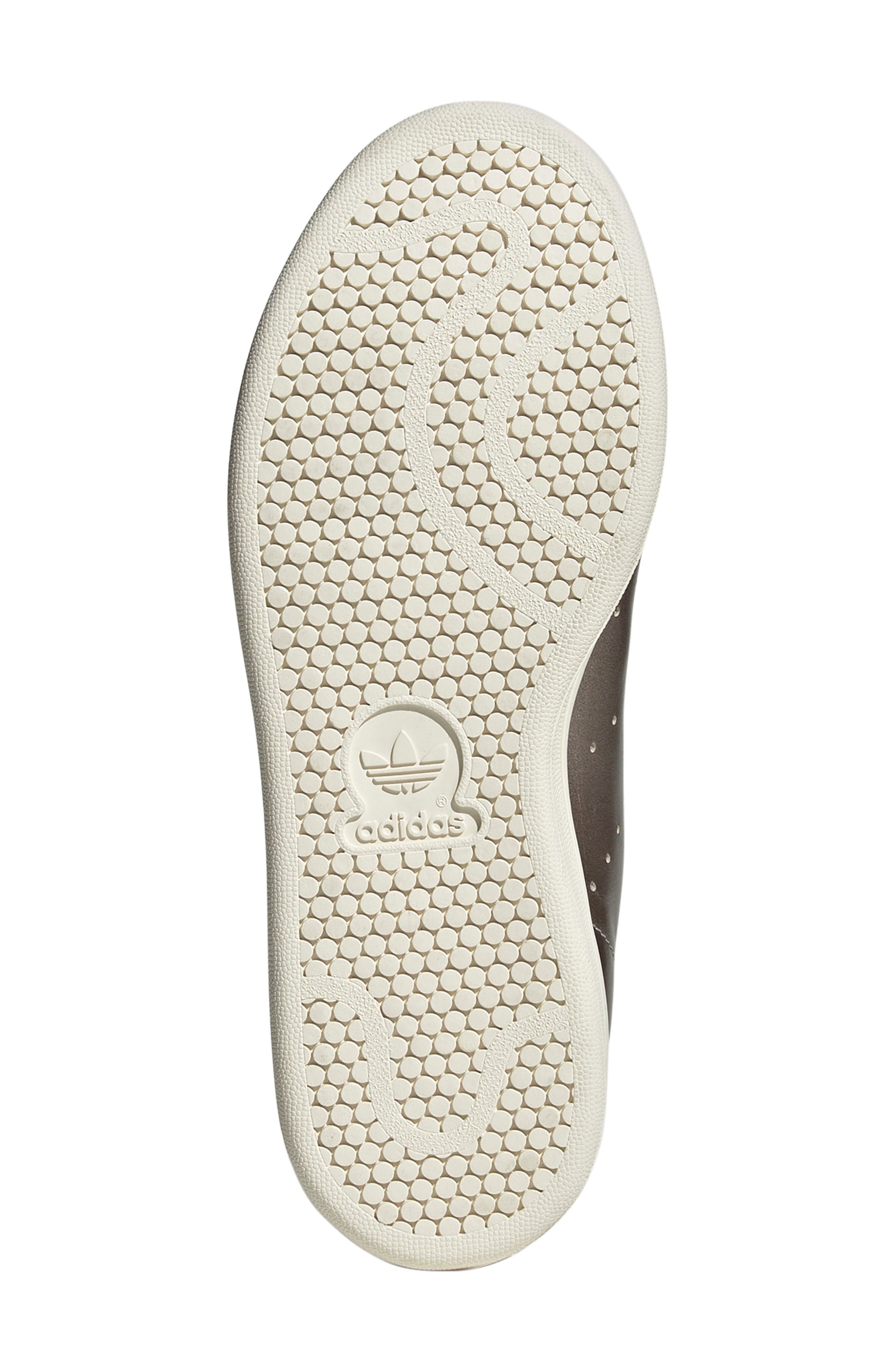 adidas Stan Smith Sneaker, Alternate, color, Black/ Putty Beige