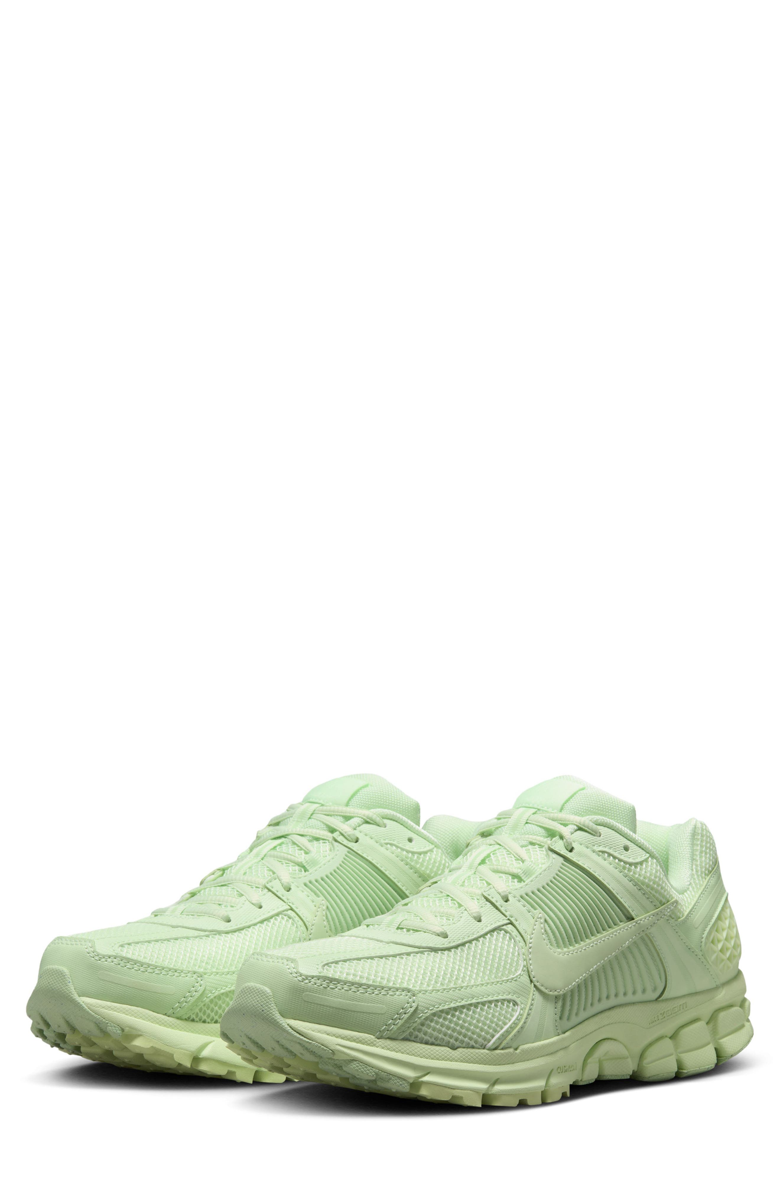 Nike Zoom Vomero 5 Sneaker, Main, color, 