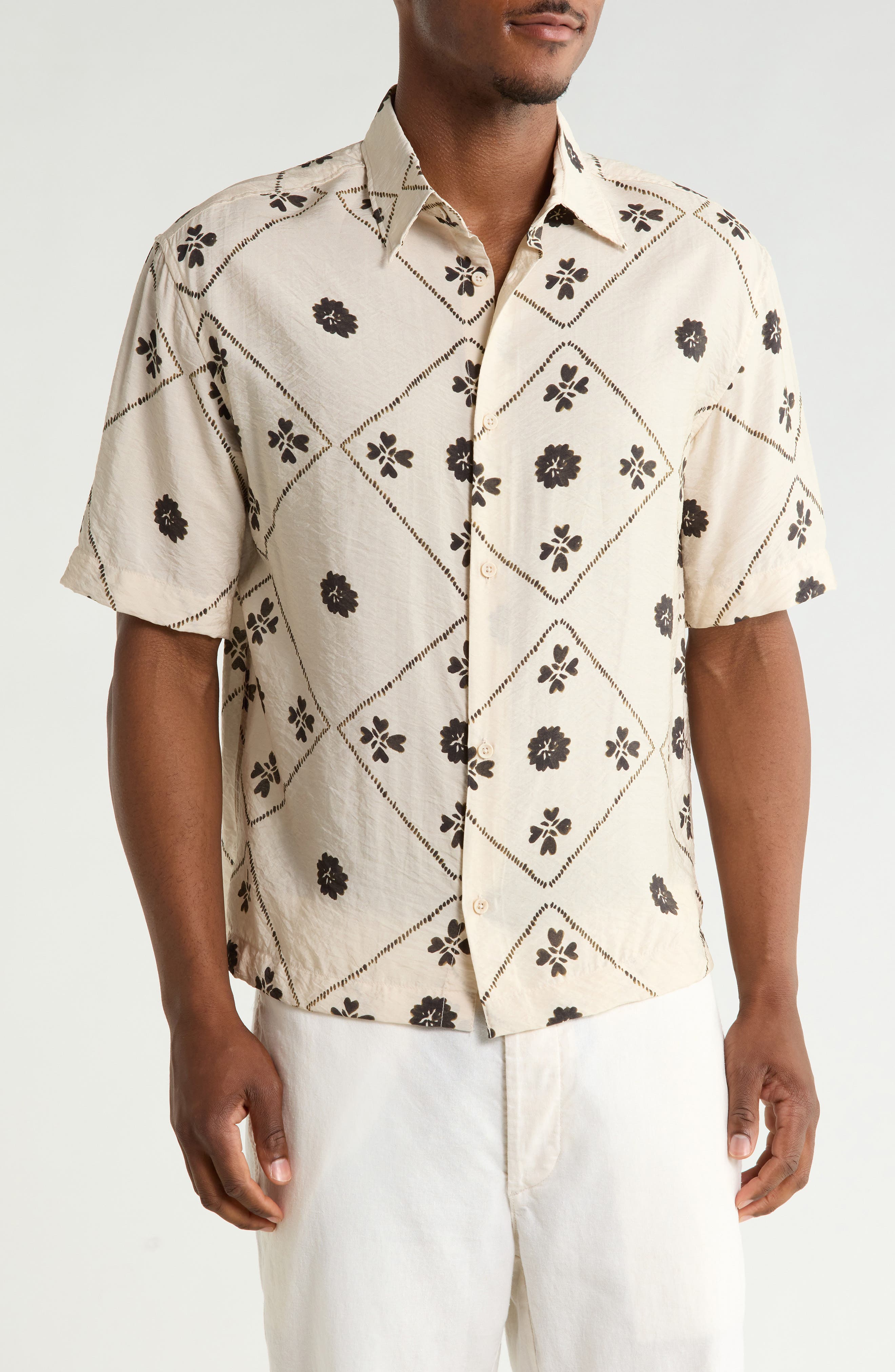 DENIM AND FLOWER Floral Textured Short Sleeve Button-Up Shirt