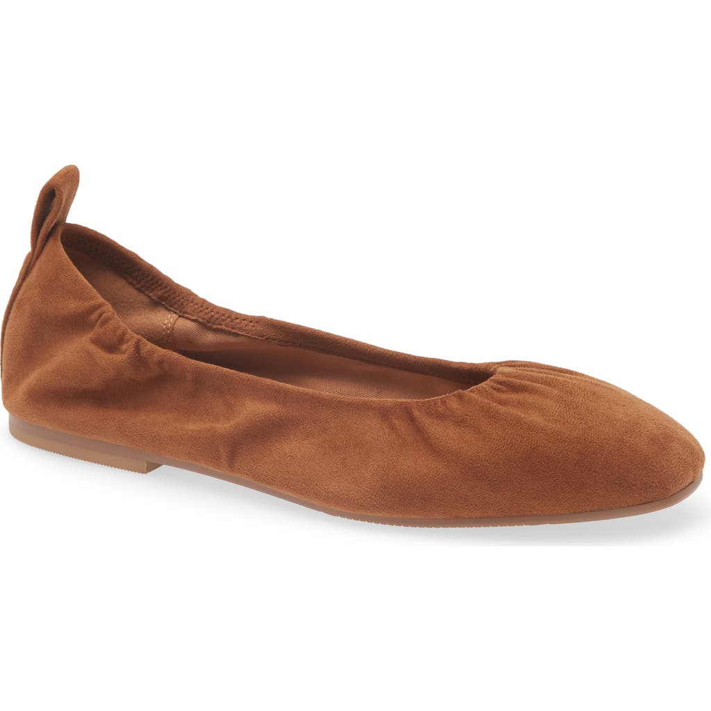 Nordstrom Rack Macie Ballet Flat In Tan Nutmeg