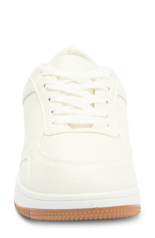 Danskin Two-toned Court Sneaker In White/gum
