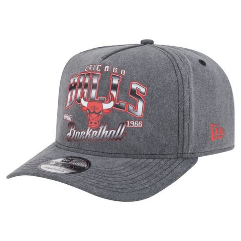 Men's New Era  Charcoal Chicago Bulls Throwback Washed Pre-Curved 9FIFTY Snapback Hat
