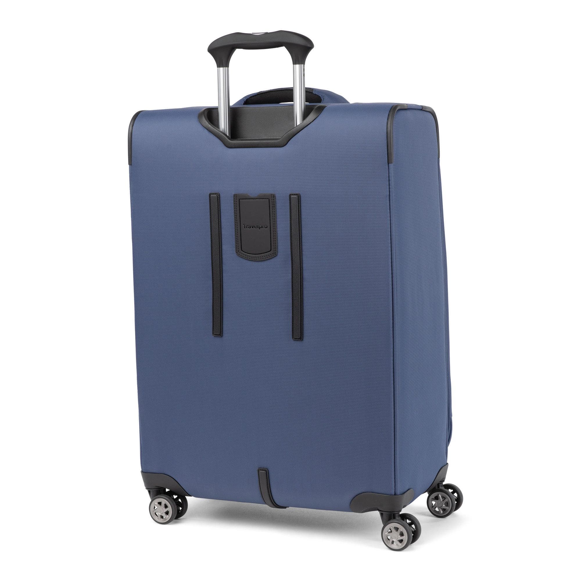 Женские чемоданы TRAVELPRO Walkabout 6 Softside Expandable 25" Medium Checked Spinner Luggage — фото 4