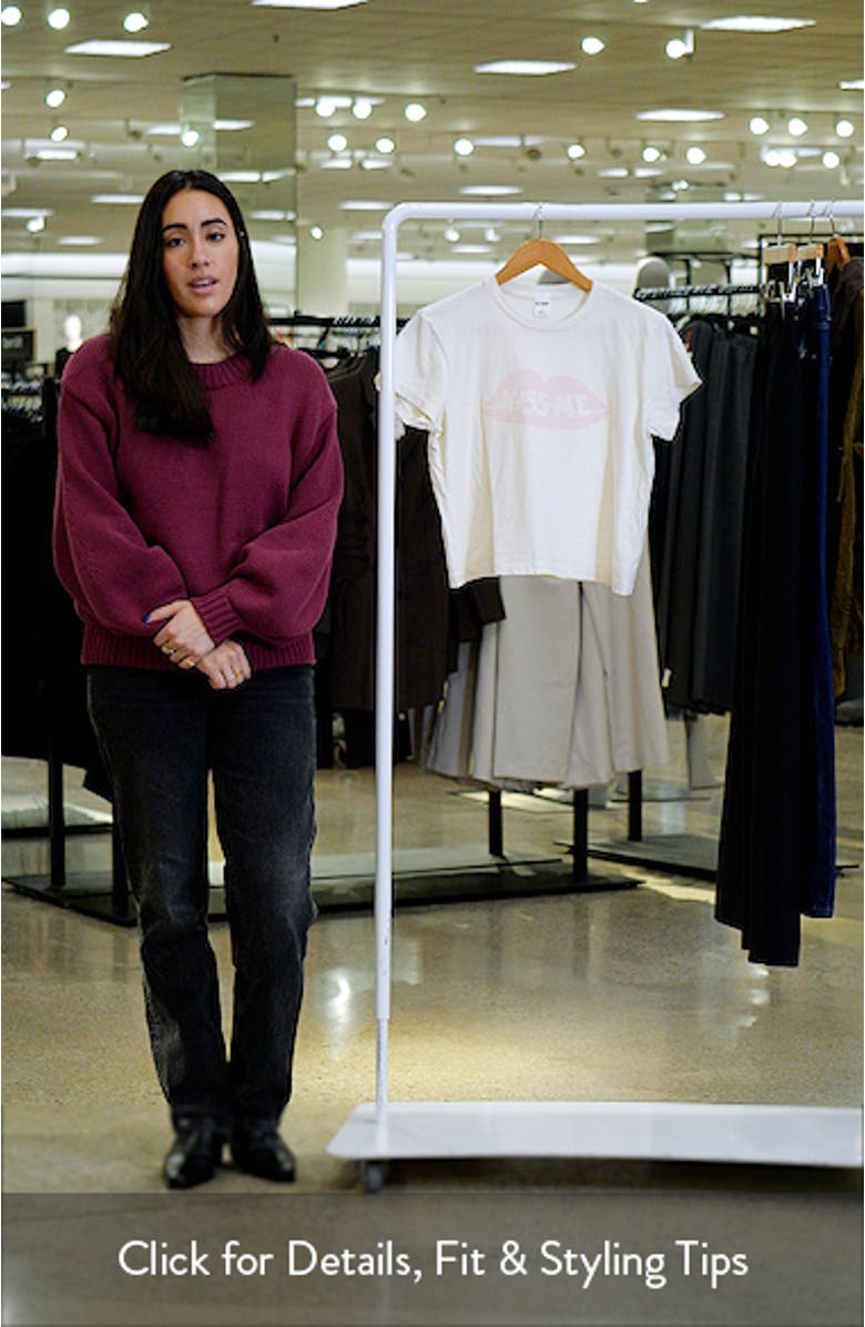 '50s Kiss Me Boxy Graphic T-Shirt, sales video thumbnail